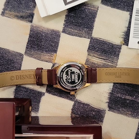 Walt Disney Timeworks 50th Anniversary Gold Watch - Picture 8 of 12
